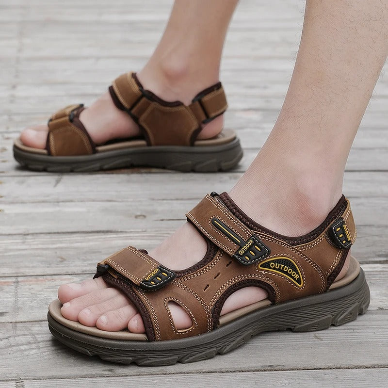 Classic Comfort – סנדלי עור יוקרתיים לגברים